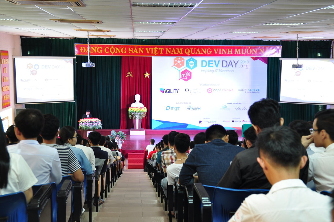 Enouvo in Devday Danang 2018 for the first time!