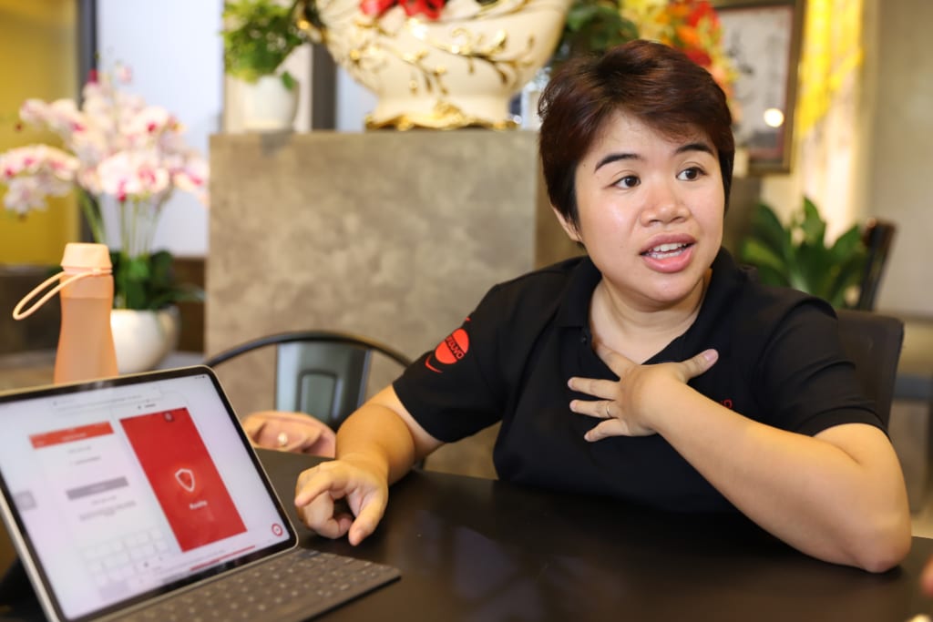 Trang Hanh Tran - SEO of Enouvo - an IT company in Vietnam with smartos solution
